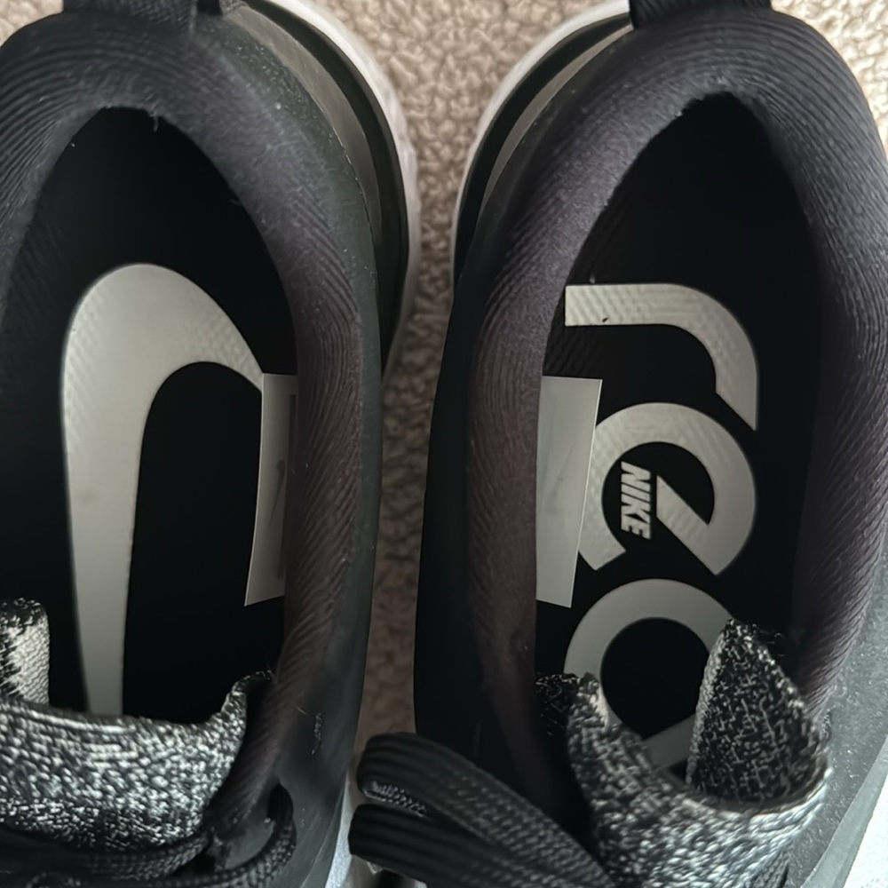 Nike Odyssey React 2 Flyknit - image 6